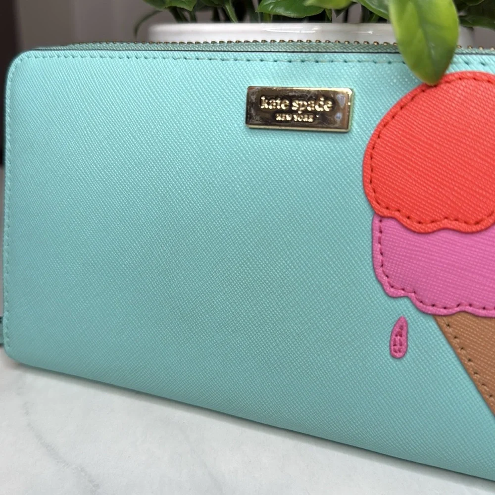 EUC Kate Spade Ice Cream Wallet
